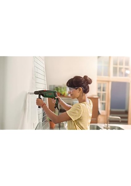 Home & Garden Universalimpact 730 + 15 Parça Set fırsatları