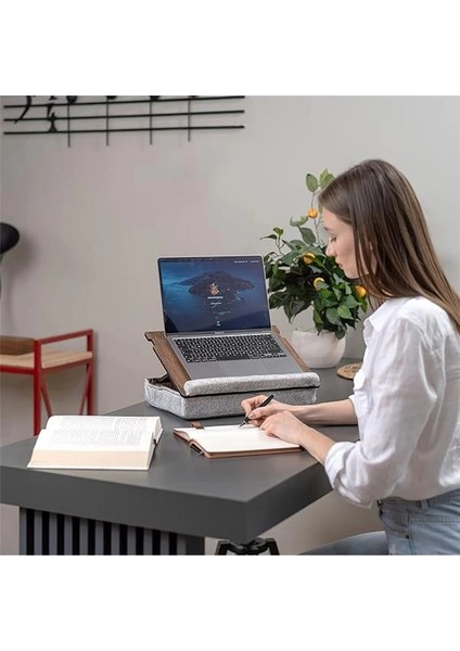 - LS051 Minderli Eğim Ayarlanabilir Mousepadli Laptop Sehpası