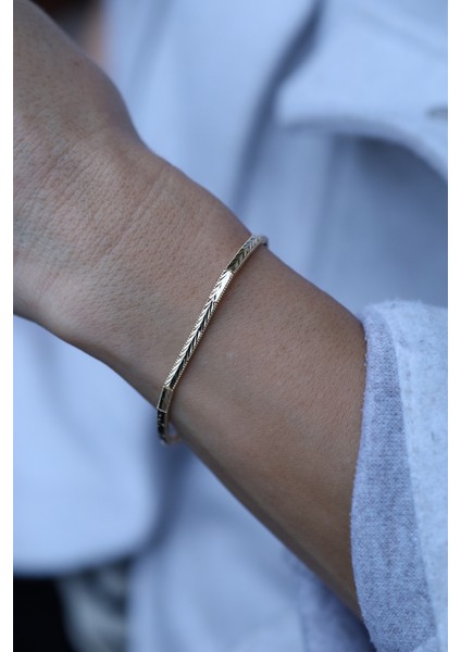 14 Ayar Altın Kalemli Plaka Ajda Bileklik fiyatları