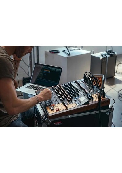 Model 16-14 Kanal Analog Mikser & 16 Kanal Dijital Kayıt Özellikli indirimleri