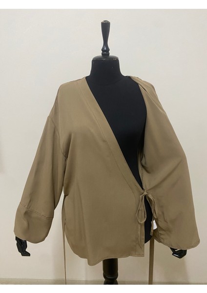 Kadın Kruvaze Viskon Kumaş Oversize Yandan Bağlamalı Kimono indirimleri