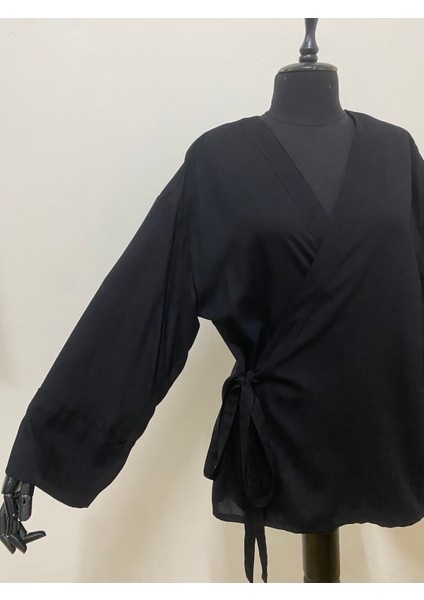 Kadın Kruvaze Viskon Kumaş Oversize Yandan Bağlamalı Kimono