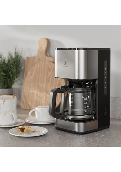 E3CM1-3ST Create 3 Serisi Filtre Kahve Makinesi, Su Seviyesi Göstergesi, Damlama Önleme