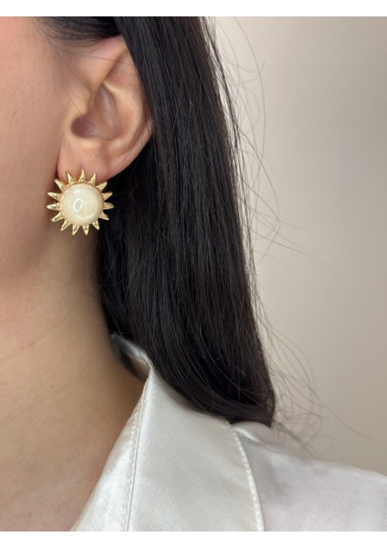 Kadın Güneş Figürlü Yarım Inci Gold Küpe