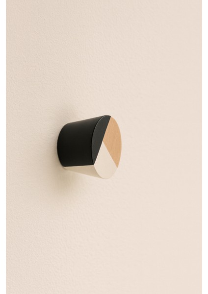 Geometrik Desenli İskandinav Stili Ahşap Koni Askı (Siyah - Beyaz)