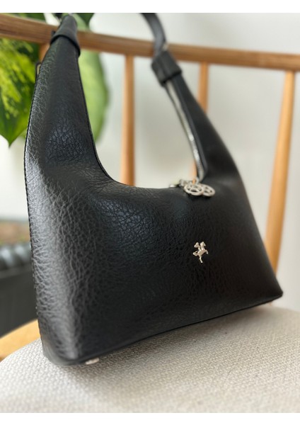 Kadın Siyah Victoria Model Omuz Çantası fiyatları