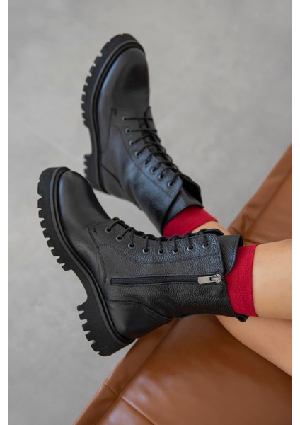 Milo Kadın Hakiki Deri Postal Bot Siyah