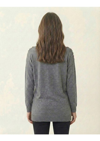 Kadın Gri Yakası Desenli V Yaka Triko Kazak modelleri