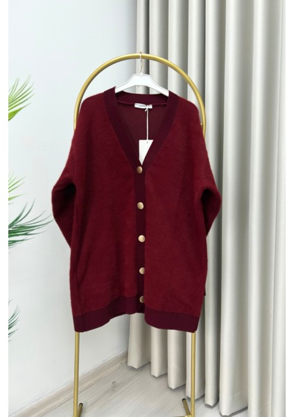 Magazin Oversize Rahat Kalıp V Yaka Düğme Detaylı Angora Kadın Hırka modelleri