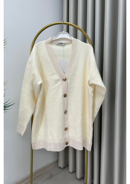 Magazin Oversize Rahat Kalıp V Yaka Düğme Detaylı Angora Kadın Hırka indirimleri