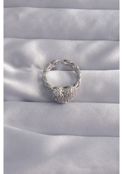 Pirinç Ayarlamalı Gümüş Renk Zirkon Taşlı Bombeli Kalp Yüzük - TJ-BYK3282 fiyatları