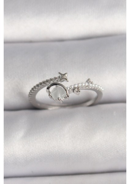 Pirinç Gümüş Renk Zirkon Taşlı Beyaz Mineli Yıldız Detay Ayarlanabilir Kadın Yüzük - TJ-BYK3570