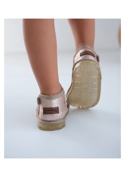 Aurora Simli Bot indirimleri