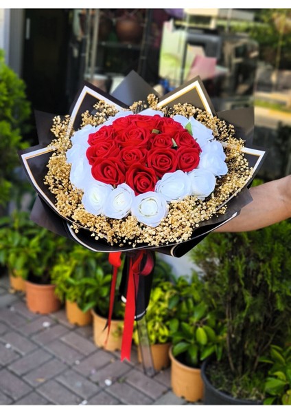 Kız Isteme,söz,nişan,tanışma Buketi Kadife Yapay Kırmızı-Beyaz Gül Bukleti indirimleri