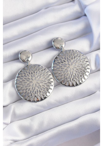 Pirinç Gümüş Renk Oval Işlemeli Küpe - TJ-BKP9232