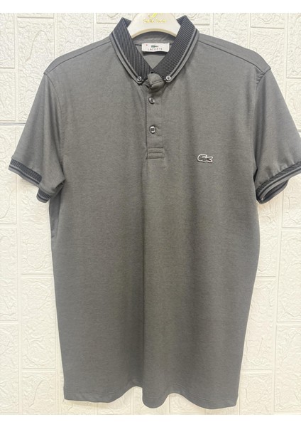 Yakası ve Kol Uçları Manşetli Polo Yaka Düğmeli Tişört