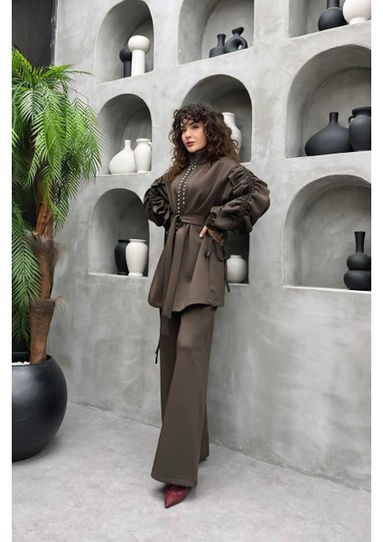 Taş Süslemeli Volanlı Kol Detaylı Premium skuba Kumaş Pantolonlu Ikili Takım