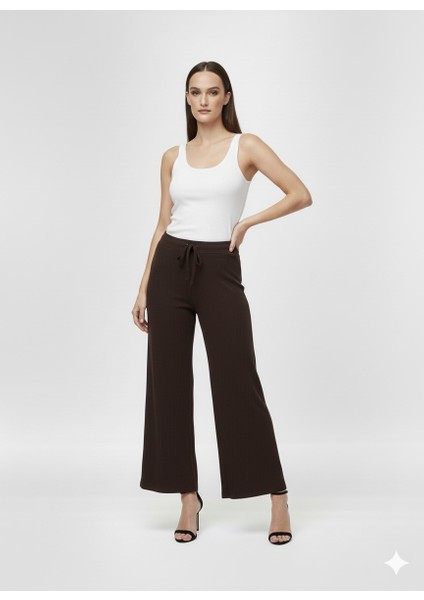 Pantolon Kuş Gözü Bağlama Detaylı