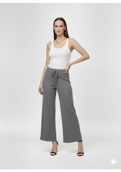 Pantolon Kuş Gözü Bağlama Detaylı