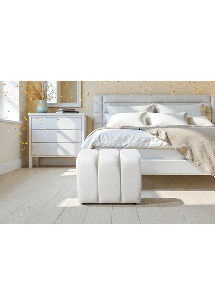 Beyaz Puff – Yatak Ucu ve Ayak Uzatma için Modern Temiz Tasarım