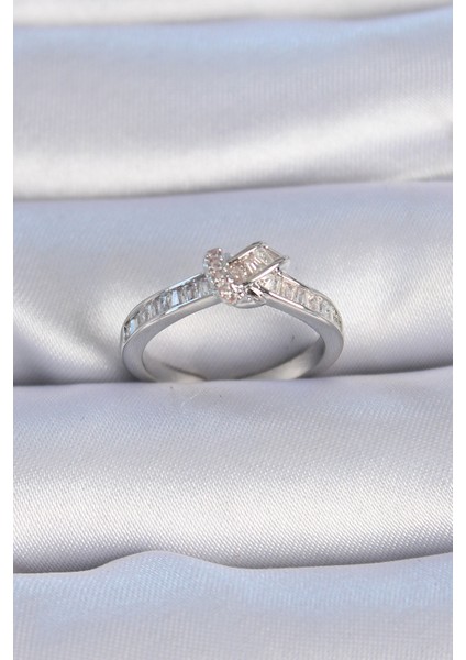 Pirinç Gümüş Renk Zirkon Taşlı Düğüm Model Kadın Yüzük - TJ-BYK3345