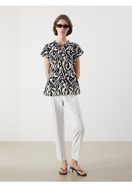 Yeni Sezon Bağlamalı Yaka Desenli Bluz modelleri