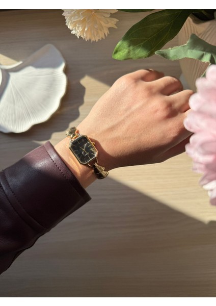 Retro Minimal Metal Kordon Vintage Kadın Kol Saati Içi Siyah