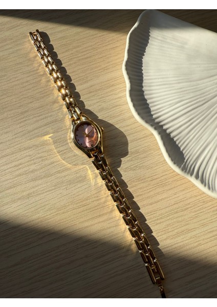Retro Minimal Metal Kordon Vintage Kadın Kol Saati Içi Pembe