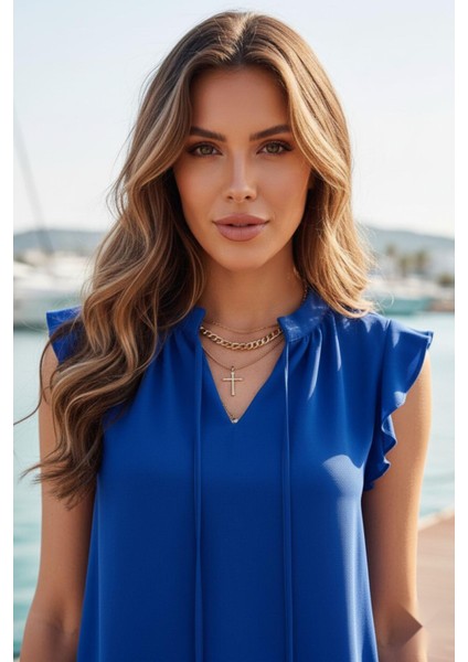 Omuz Detaylı Yakası Bağcıklı Bluz Saks fırsatları