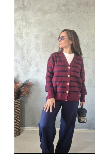 Sakallı Çızgili Hırka