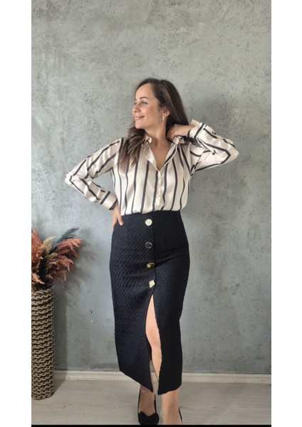 Gold Düğmeli Tüvit Etek