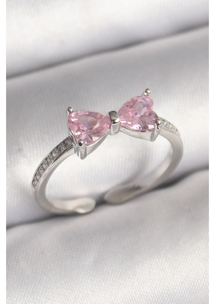 Pirinç Gümüş Renk Pembe Zirkon Taşlı Kalp Fiyonk Model Kadın Yüzük - TJ-BYK3643