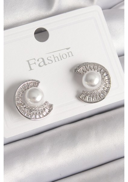 Pirinç Gümüş Renk Zirkon Taşlı Salyangoz Model Inci Detay Kadın Küpe - TJ-BKP9785