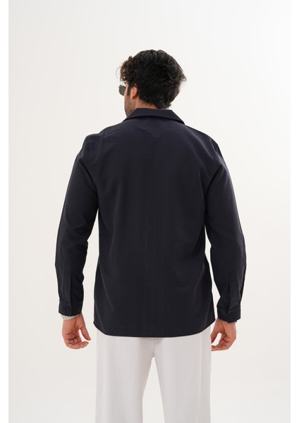 Erkek Relax Fit Uzun Kollu Pamuklu Çift Cepli Kapaklı Düz Desenli Koyu Lacivert Mevsimlik Gömlek fırsatları