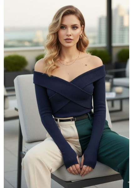 Kayık Yaka Parmak Geçmeli Fitilli Bluz Lacivert