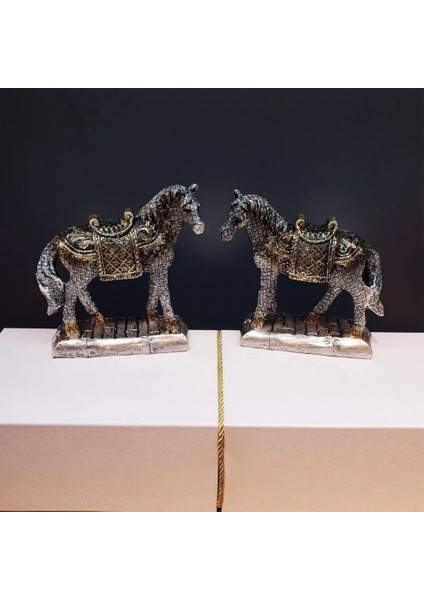 Dekoratif At Biblosu