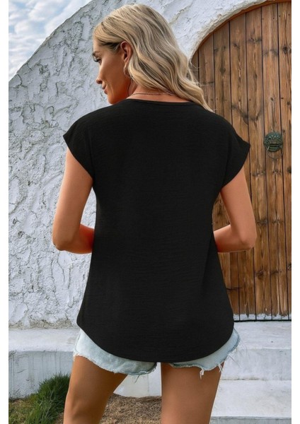 V Yaka Düğmeli Kısa Kollu Keten Bluz - Siyah modelleri