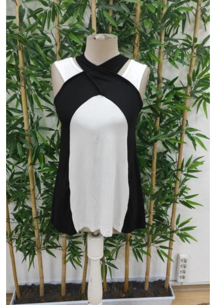 Renk Bloklu Çapraz Yaka Kolsuz Viskon Bluz - Siyah fırsatları