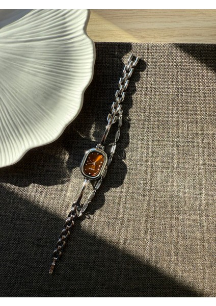 Retro Minimal Metal Kordon Vintage Kadın Kol Saati Içi Kırmızı