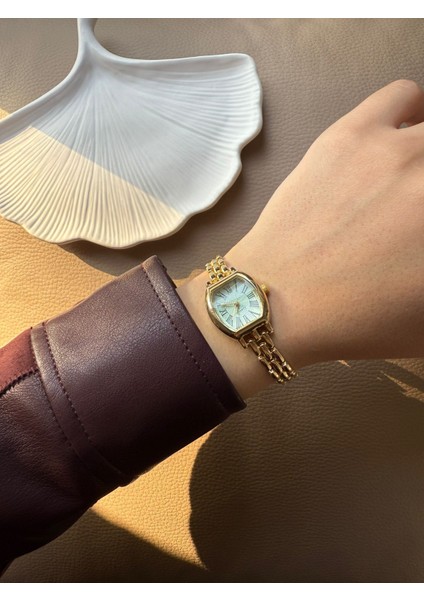 Retro Minimal Metal Kordon Vintage Kadın Kol Saati Içi Mavi