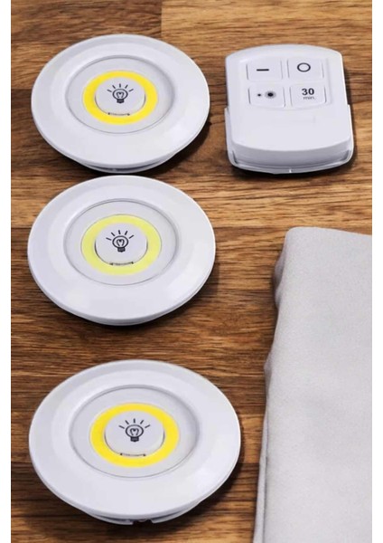 LED Lamba 3'lü Uzaktan Kumandalı Yapışkanlı Beyaz Işık - BI001V-4YXI66 fırsatları