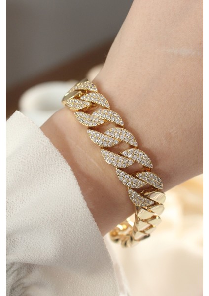 Vip Seri Pirinç Ortası Zirkon Taşlı Gold Renk Gurmet Bileklik - TJ-BB6048