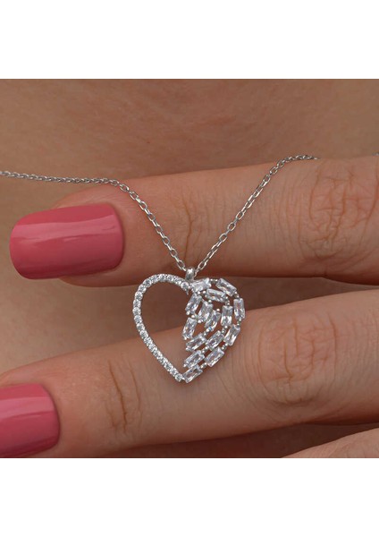 925 Ayar Gümüş Baget Taşlı Kalp Kadın Kolye T8661 (972972)