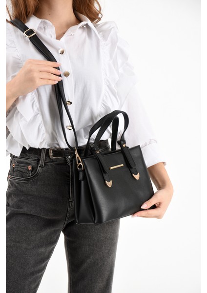 Kadın Uzun Askılı 4 Bölmeli Gold Aksesuarlı Sade Şık Omuz ve El Çantası modelleri