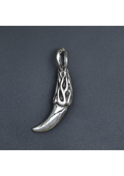 Kurt Dişi Gümüş Kaplama Kolye Ucu