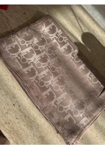 Kadın Dior Desen Jakar Şal fiyatları