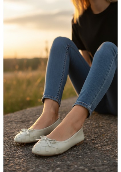 Chic Su Yeşili Hakiki Deri Fiyonk Detaylı Kadın Günlük Babet