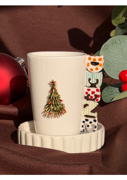 Isimli Çam Ağaçlı Broşlu Fincan