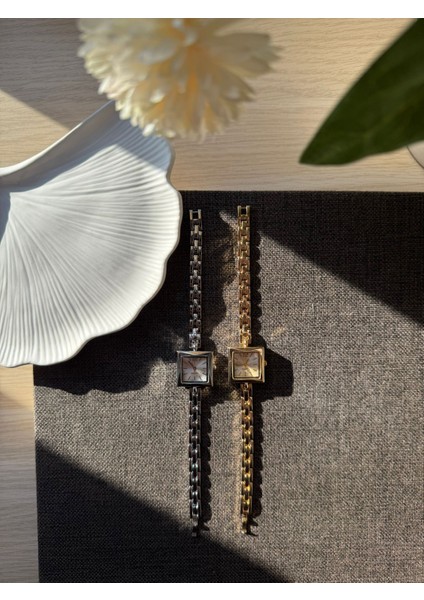 Retro Minimal Metal Kordon Vintage Kadın Kol Saati Altın indirimleri