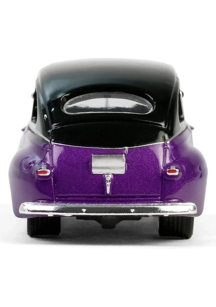 Greenlight 1/64 California Lowriders Series 6- 1946 Fordor Super Deluxe fırsatları